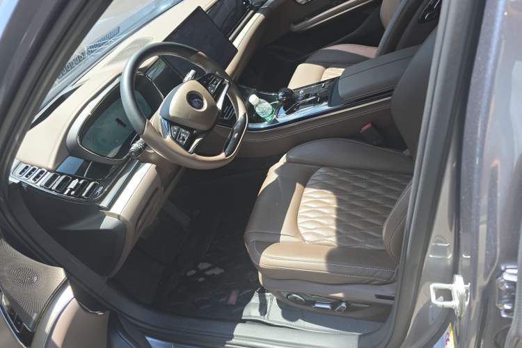 Used BYD Han 2023 EV Champion Edition 715KM Front-Drive Prestige Model Left Front Seat