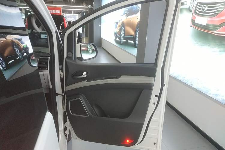 Used JAC Refine M4 2021 2.0L Manual Commercial Edition