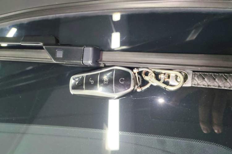 Used BYD Song PLUS New Energy 2023 Champion Edition EV 520KM Luxury Model Vehicle Key