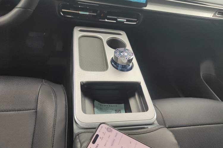 Used AION Y 2025 Plus 510 Smart Edition Gear Lever