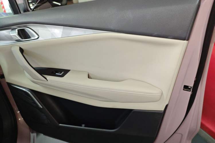 Used Lynk & Co 06 EM-P 2023 1.5T Remix PHEV Shero