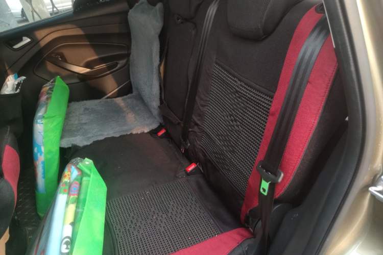 Used Ford Kuga 2015 1.5L GTDi Two-Wheel-Drive Comfort Model