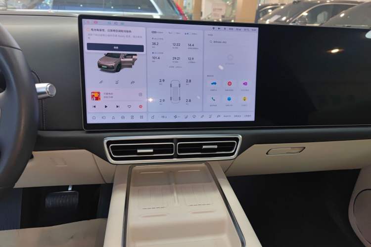 Used Li Auto L8 2024 Pro Model
