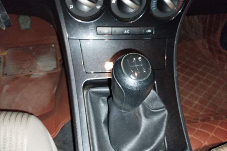 Used Mazda Mazda 3 2015 Sedan 1.6L Manual Comfort Model
