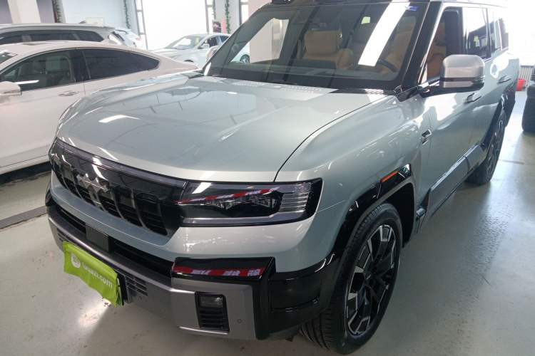 Used Formula Leopard 8 2025 Smart & Brave Flagship Edition 7 Seats