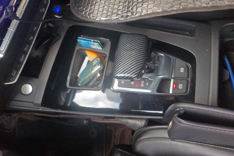 Used Audi Q5L 2022 Updated 45T Luxury Dynamic Version
