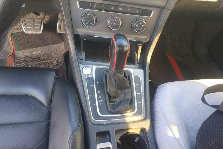 Used Volkswagen Golf 2016 230TSI Automatic Luxury Version