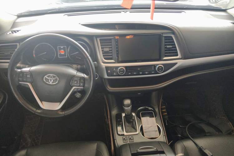 Used Toyota Highlander 2018 2.0T Four-Wheel Drive Luxury Version 7 Seats China VI Standard
