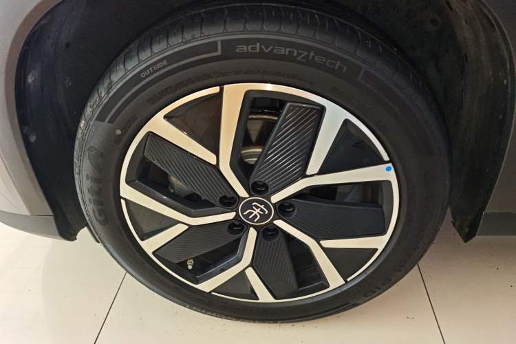 Used BYD Song L DM-i 2025 Intelligent Driving Version 160 km Beyond-Range Type