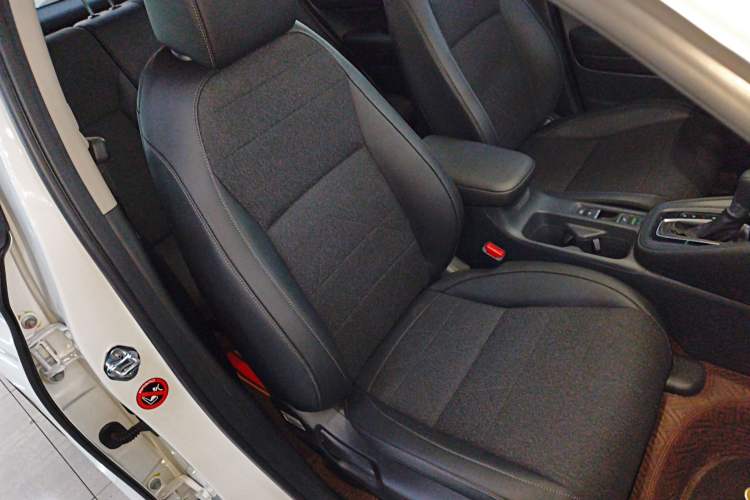 Used Honda Vezel 2023 1.5L CVT Tech Edition