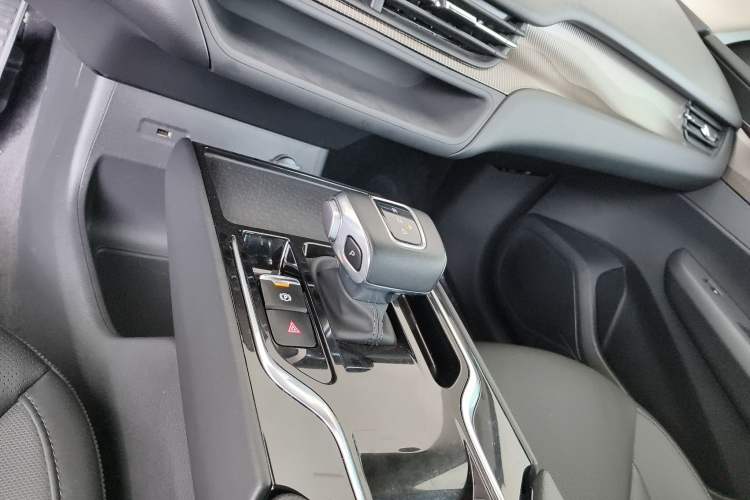 Used Hongqi E-QM5 2023 Revised Version Basic Travel Edition