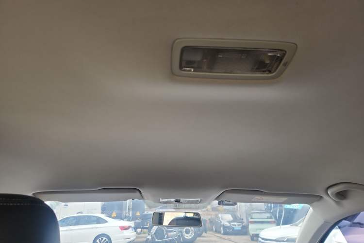 Used Jetta VS5 2022 280TSI Automatic Trendy Pro Version Headliner