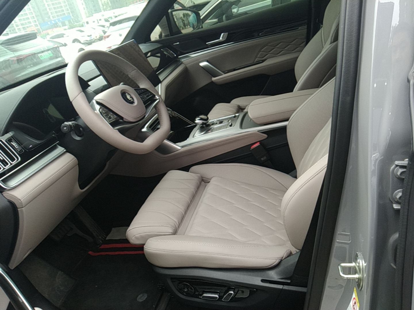 BYD Tang New Energy 2025 Intelligent Driving Version DM-i 115KM Flagship Edition — снимка 17
