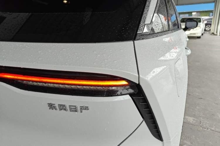 Used Venucia V DD-i 2023 110 km iE Version
