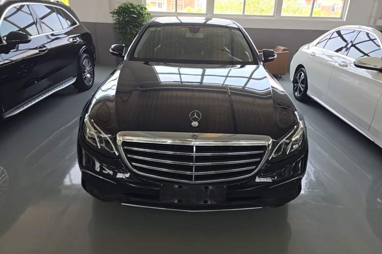 Used Mercedes-Benz E-Class 2020 E 260 L

