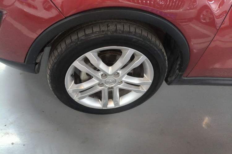 Used CHANGAN CS35 2016 1.6L Automatic Luxury Model China V Standard Left Front Wheel Hub
