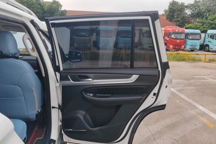 Used Roewe RX8 2019 30T Two-Wheel Drive Supreme Flagship Edition
