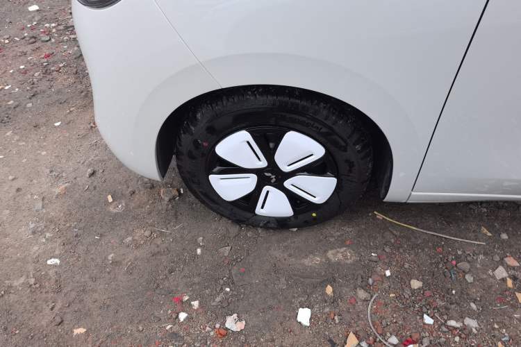 Used Wuling Hongguang MINIEV 2025 Four-Door Version Advanced Edition
