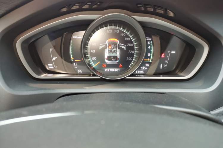 Used Volvo V40 2017 T3 Zhiya Edition Instrument Cluster