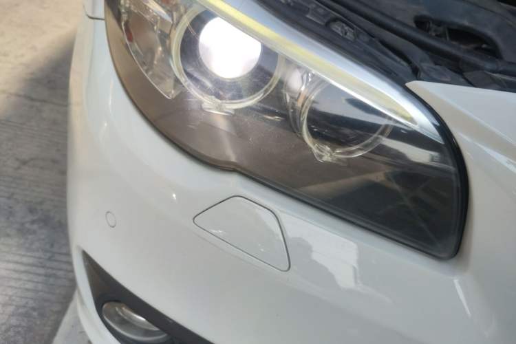 Used BMW 5 Series 2014 528Li Leading Model