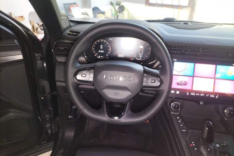 Used Lynk & Co 01 2021 2.0TD Four-Wheel Drive Dark Night Edition Steering Wheel