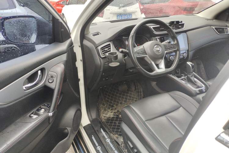 Used Nissan Qashqai 2022 2.0L CVT XV Premier Luxury Edition Driver Seat