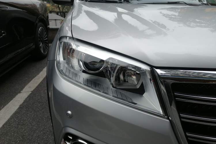 Used Haval H6 2014 Sport Edition 2.0T Diesel Manual 4x4 Prestige Version
