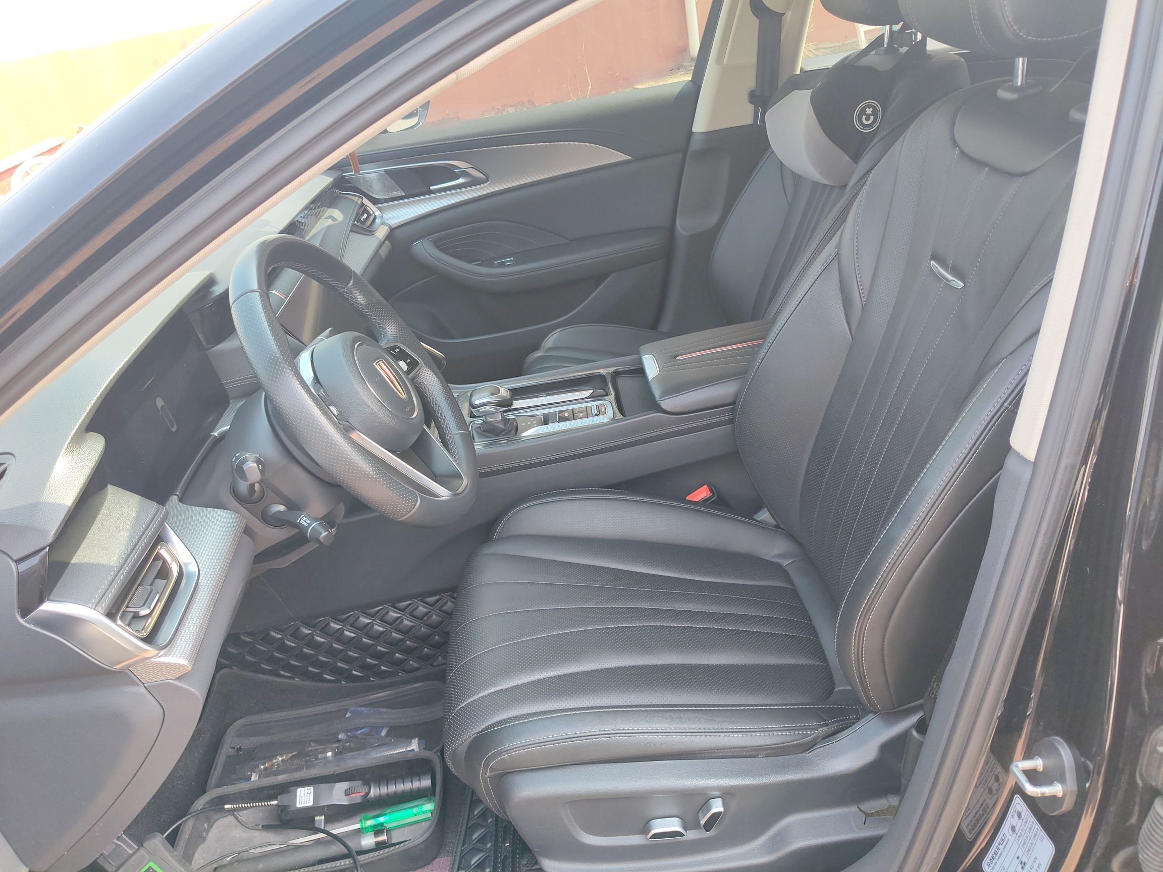 Переднее сиденье в автомобиле