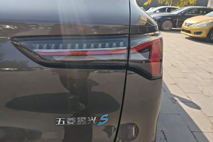 Used Wuling Xingguang S 2024 510 km Flagship Version Exterior 6