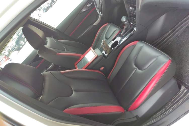 Used Venucia D60 2019 100 000 Honor 1.6L XL CVT Chenku Edition China VI Standard
