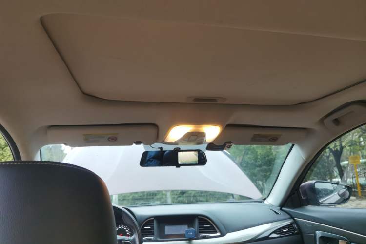 Used GAC Trumpchi GA6 2016 235T DCT Elite Edition Headliner