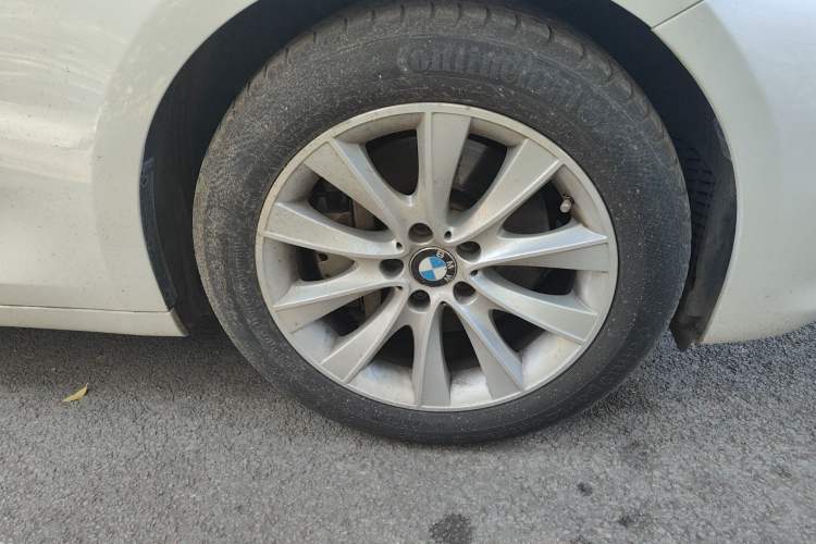 Used BMW 5 Series GT 2015 528i Leading Model Right Front Wheel Hub