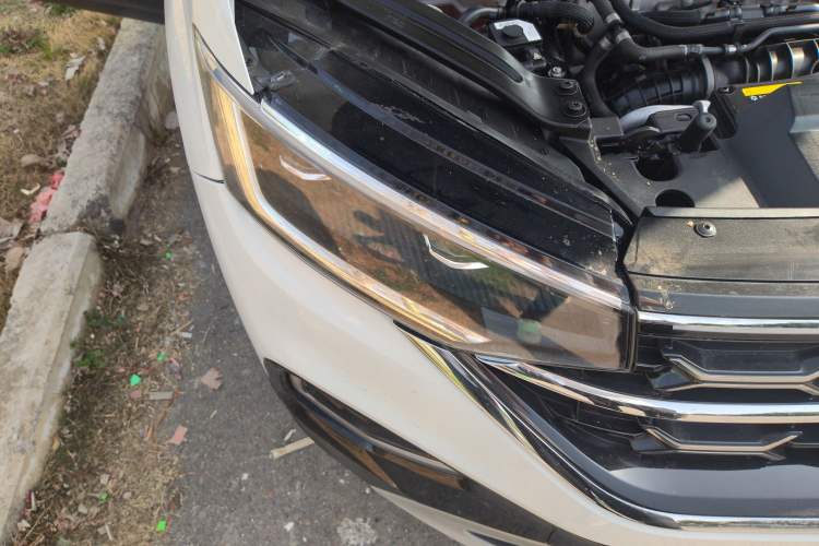 Used Volkswagen Tayron 2023 300TSI Two-Wheel-Drive Luxury Plus Advanced Edition Right Front Headlight