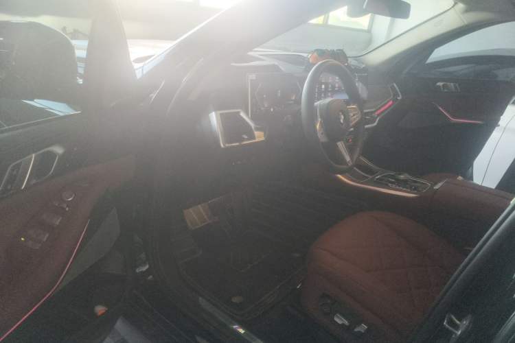 Used BMW X5 2026 Model, xDrive 30Li Prestige M Sport Night Package