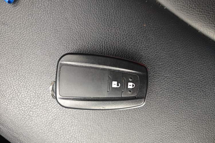 Used Toyota Wildlander 2021 2.0L CVT 4x4 Luxury Edition Vehicle Key