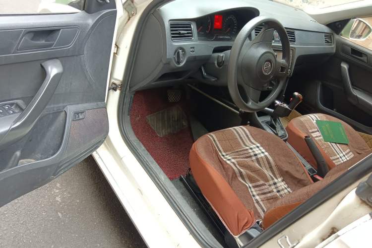 Used Volkswagen Santana 2015 1.6L Automatic Fashion Edition