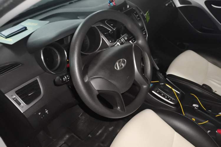 Used Hyundai Elantra (5th Generation / Langdong) 2015 1.6L Automatic Leading Model Steering Wheel