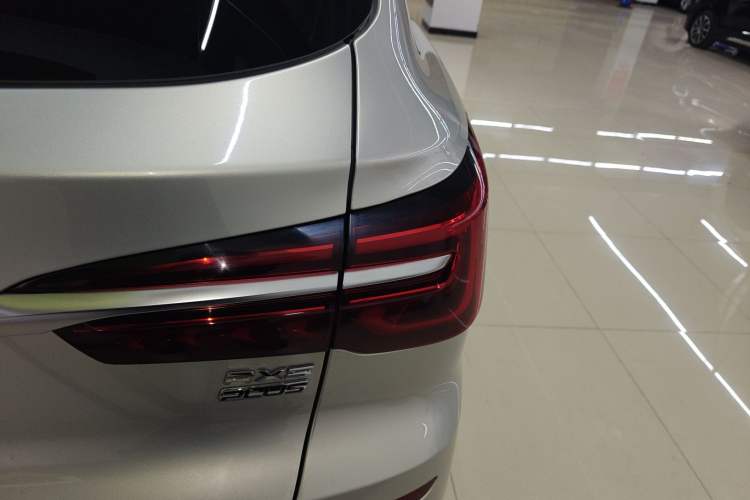 Used Roewe RX5 2020 PLUS 300TGI Automatic Ali National Trend Flagship Edition