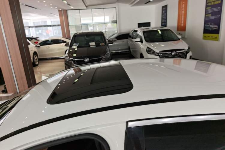 Used Mercedes-Benz E-Class 2018 Facelift E 200 L Sport Edition
