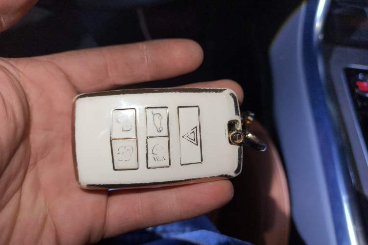 Used Jaguar XEL 2022 2.0T 250 PS R-DYNAMIC S Advanced Sport Edition Vehicle Key