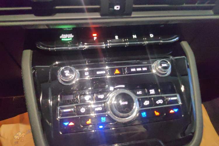 Used Lincoln Corsair 2020 2.0T Two-Wheel Drive Luxury Edition