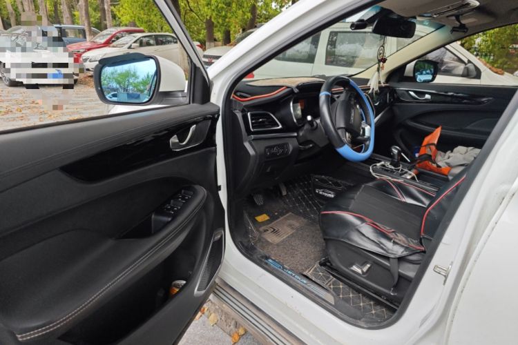 Used JETOUR X90 2019 1.5T Manual Smart Enjoyment Version 6 Seats China VI Standard
