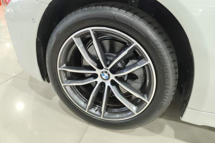 Used BMW 5 Series 2022 Second Facelift 525Li M Sport Package
