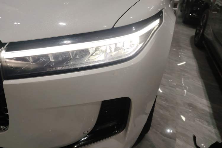 Used Li Auto ONE 2021 Extended-Range 6-Seater Version Left Front Headlight