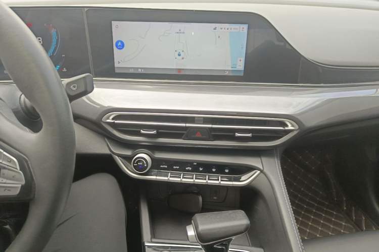 Used CHANGAN Eado 2020 PLUS Blue Whale NE 1.4T GDI DCT Prestige Model

