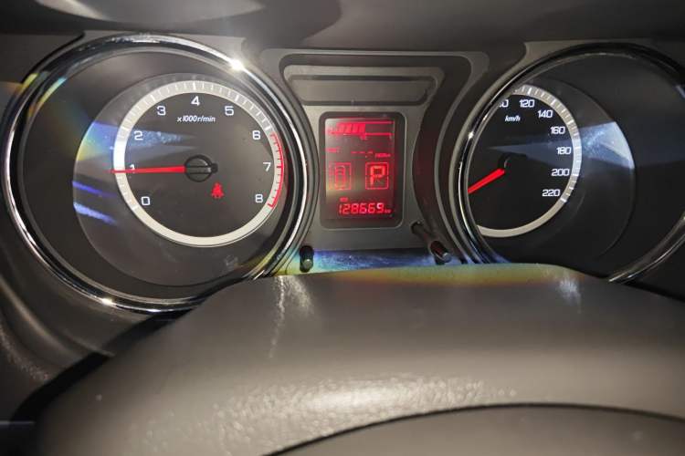 Used Dongfeng Aeolus A60 2012 1.6L Automatic Luxury Version