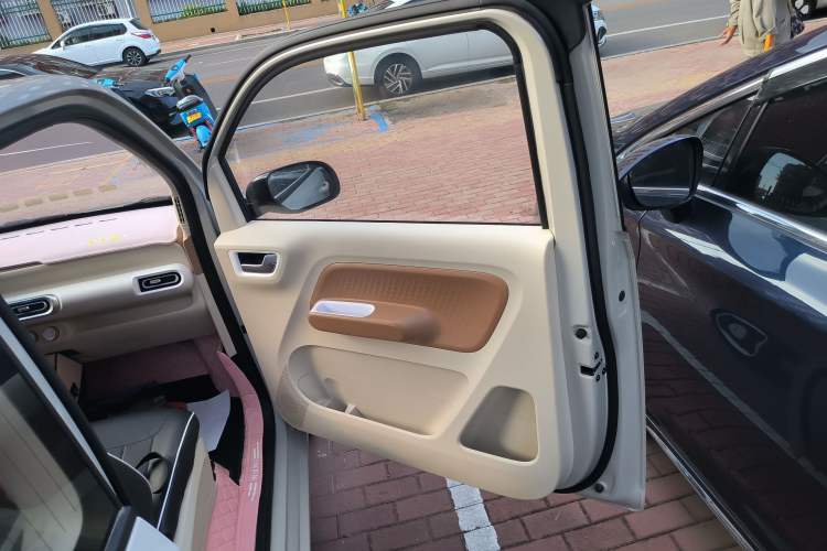 Used Wuling Hongguang MINIEV 2024 3rd Generation 215km Youth Edition