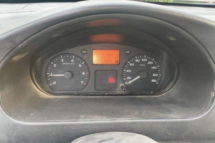 Used Wuling Rongguang 2011 1.5L Base Version Instrument Cluster