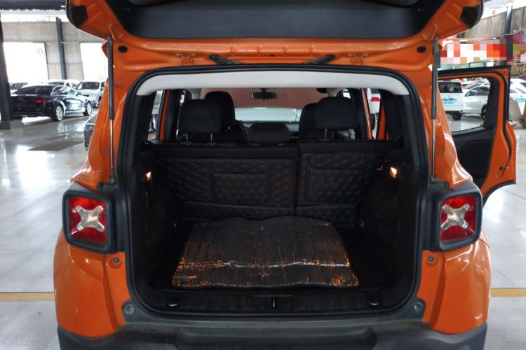 Used Jeep Renegade 2017 180T Automatic High-Energy Version