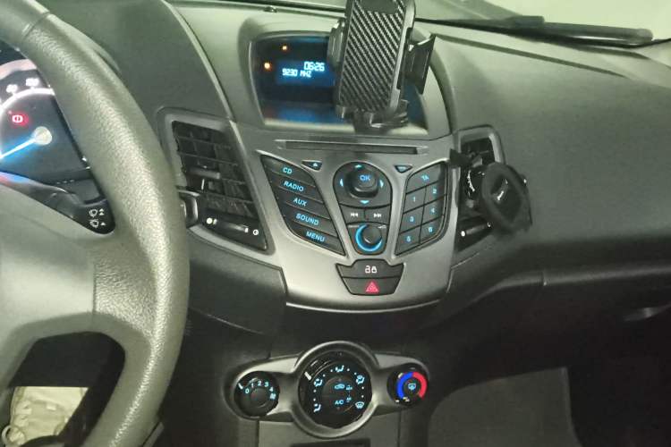Used Ford Fiesta 2013 Sedan 1.5L Manual Fashion Edition